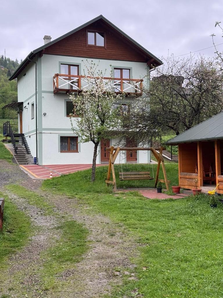 Villa Золота Рибка à Slavsko Extérieur photo